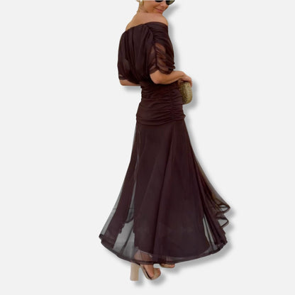 Evelyn – Elegant Dress With V-Neckline