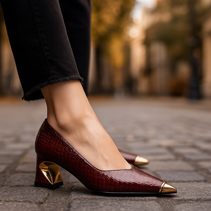 Michelle - Gold-Tipped Heels