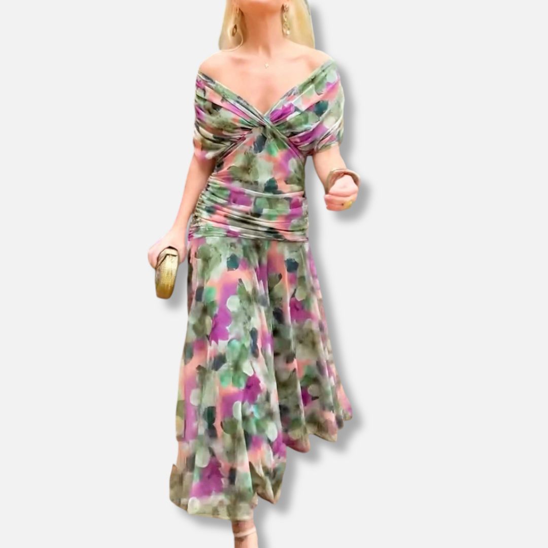 Evelyn – Elegant Dress With V-Neckline