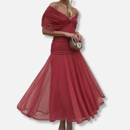 Evelyn – Elegant Dress With V-Neckline