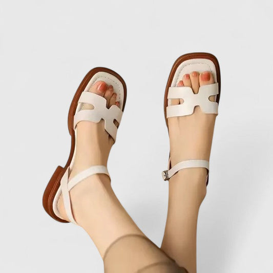 Vera - Sophisticated Flat Sandals