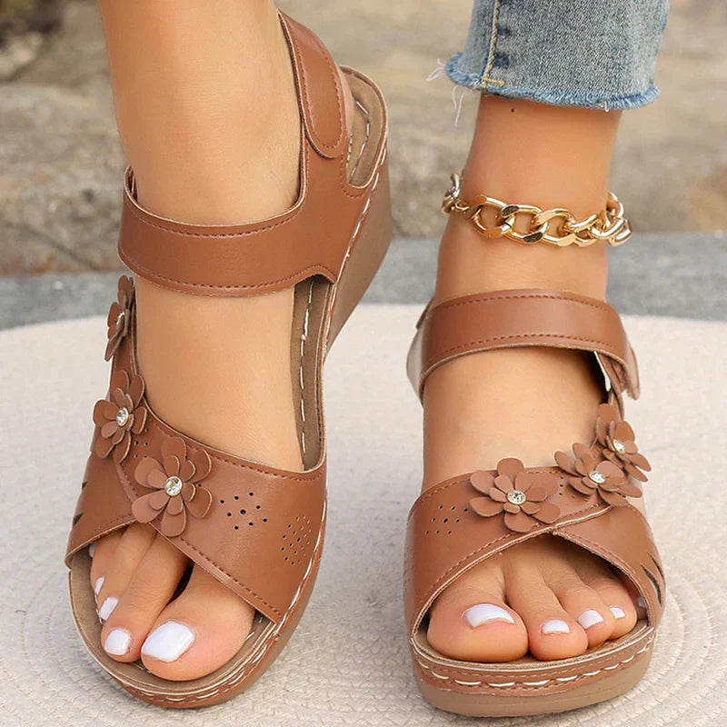 London – Elegant Blossom Wedges